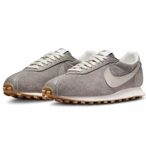 NEW Nike LD-1000 Sneaker in Soft Grey / Collegiate Grey / Sail